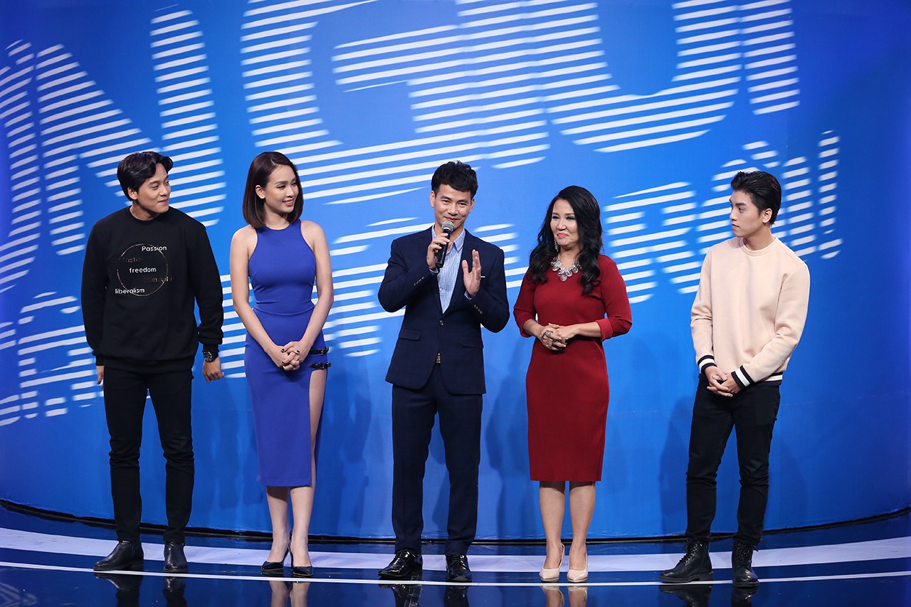 Ái Phương dùng điệu bộ của Nhã Phương để trị Trường Giang và giành cúp Ơn giời Ái Phương dùng điệu bộ của Nhã Phương để trị Trường Giang và giành cúp Ơn giời